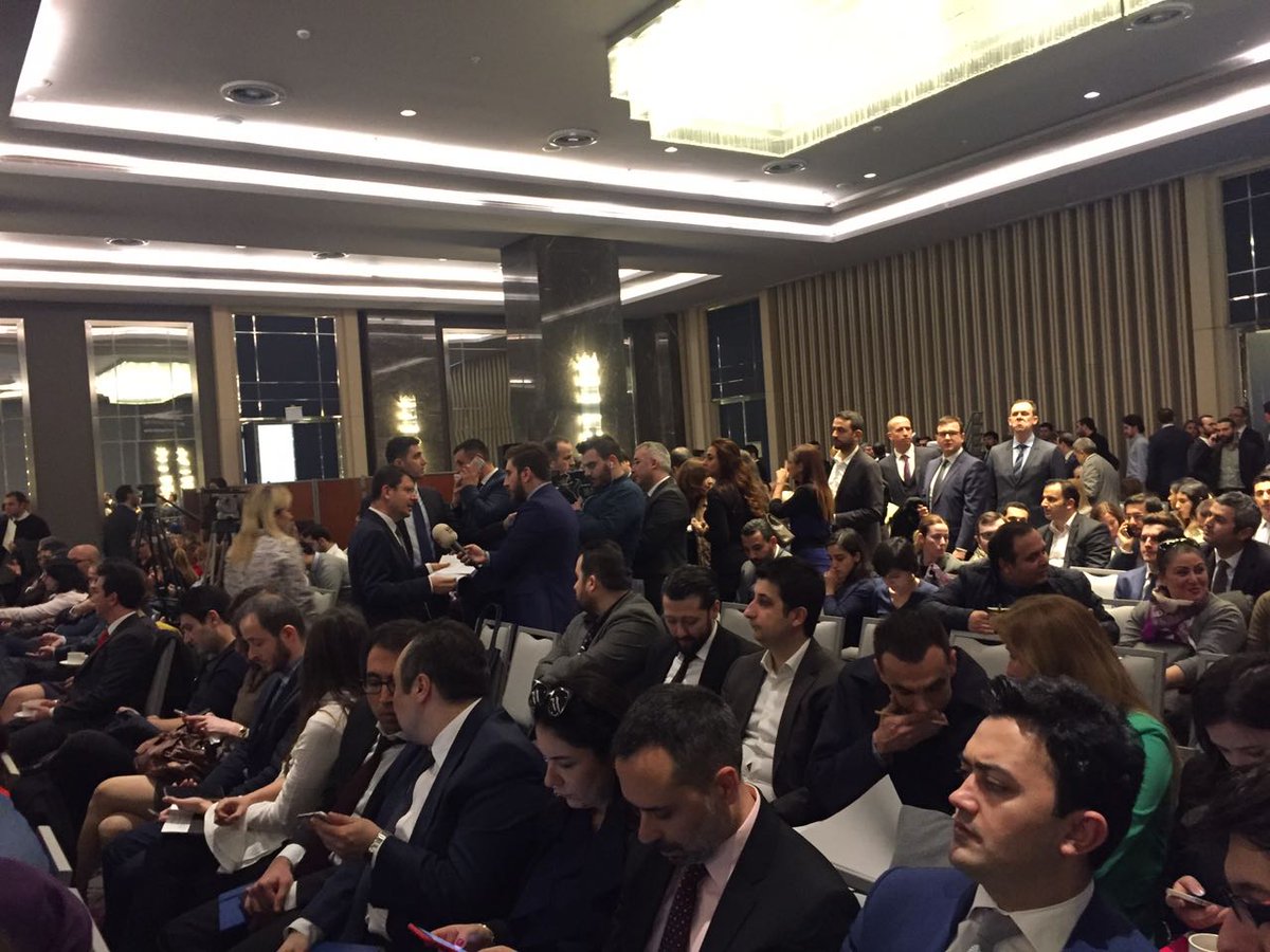 Gayrimenkul sertifikası paneline gösterilen ilgi, yeni dönemin ilk sertifika halka arzı hakkında ipucu da veriyor.. <a href="/tspborgtr/">tspborgtr</a> <a href="/ilhami1965/">Ilhami Koc</a>