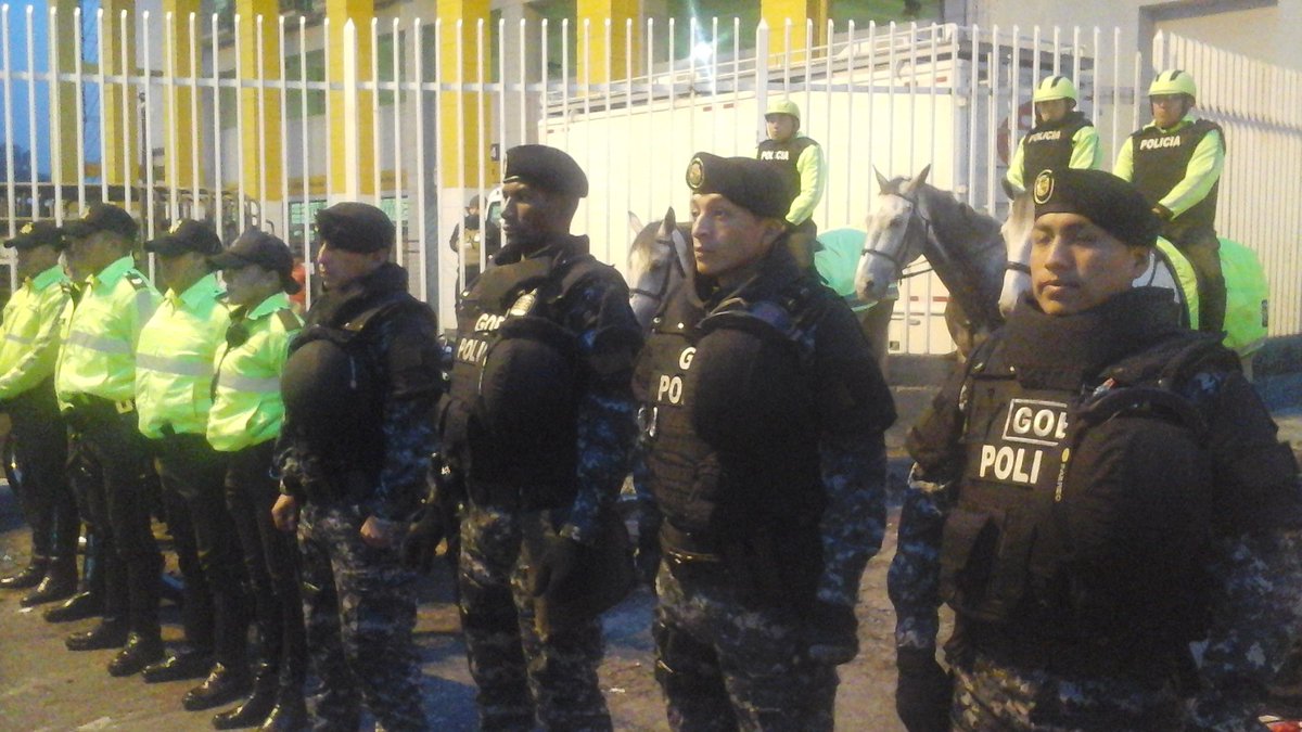 #GralGutiérrez #DMQ informa en <a href="/CaracolTV/">Caracol Televisión</a> dispositivo de seguridad antes, durante y después de encuentro <a href="/FEFecuador/">FEF 🇪🇨</a> vs <a href="/FCFSeleccionCol/">Selección Colombia</a>