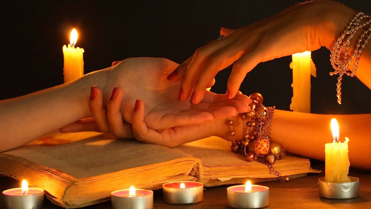 PalmistAnil's tweet photo. What does your palm says about your future life? :
 https://t.co/qgWeksULGX   #lifeline #palmistry # heart #health #marriage #love #fate https://t.co/9cjIueSfcT
