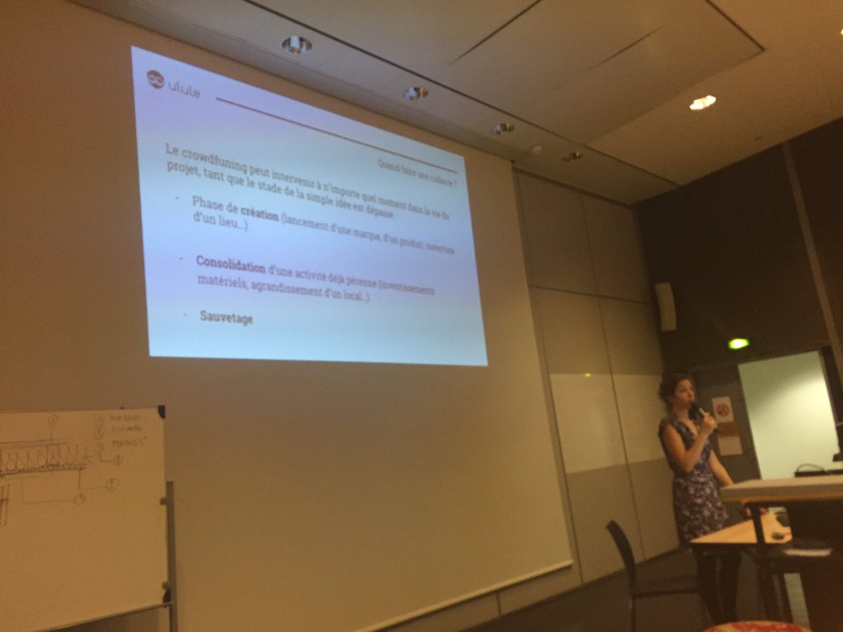 immaginoteca's tweet photo. Margaux de @ulule présente le #crowdfunding à nos étudiants d'architecture #postdigitalism https://t.co/w8K0ARdaAy