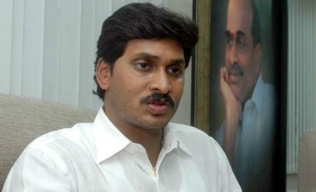ANI's tweet photo. CBI asked CBI court to cancel bail of Jagan Reddy in DA case; CBI alleged that Jagan is trying to influence the case: Sources 
(File Pic) https://t.co/hPtMvPsQwF