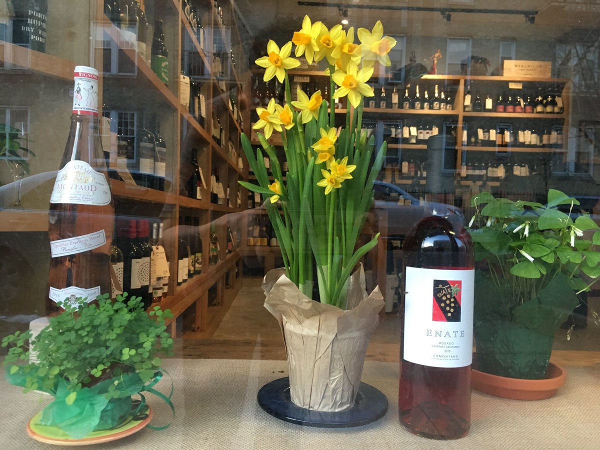 HighPointBK's tweet photo. It's #NationalWeedDay and in some places daffodils are considered #sleeperweeds but we wouldn't smoke em. Celebrate w some #wine instead! https://t.co/0tiSlT1fQ4