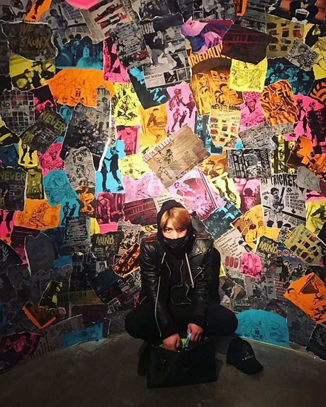 9090TheAiiRzYJ's tweet photo. [jj_1986_jj / h_shinnnn / okehhh] PUNK IN BRITAIN #10corsocomo #Cheongdam #PunkinBritain #openingreception #exhibition #HeroJaejoong #JYJ https://t.co/57JtM3sSUt