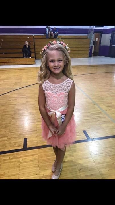PageantsByMindy's tweet photo. Photogenic,prettiest hair,best dressed,best personality Overall casual wearbest dressedfacial beauty&amp;Natural beauty&amp; UltimateGrandSupreme!! https://t.co/3dwk8Hojfz