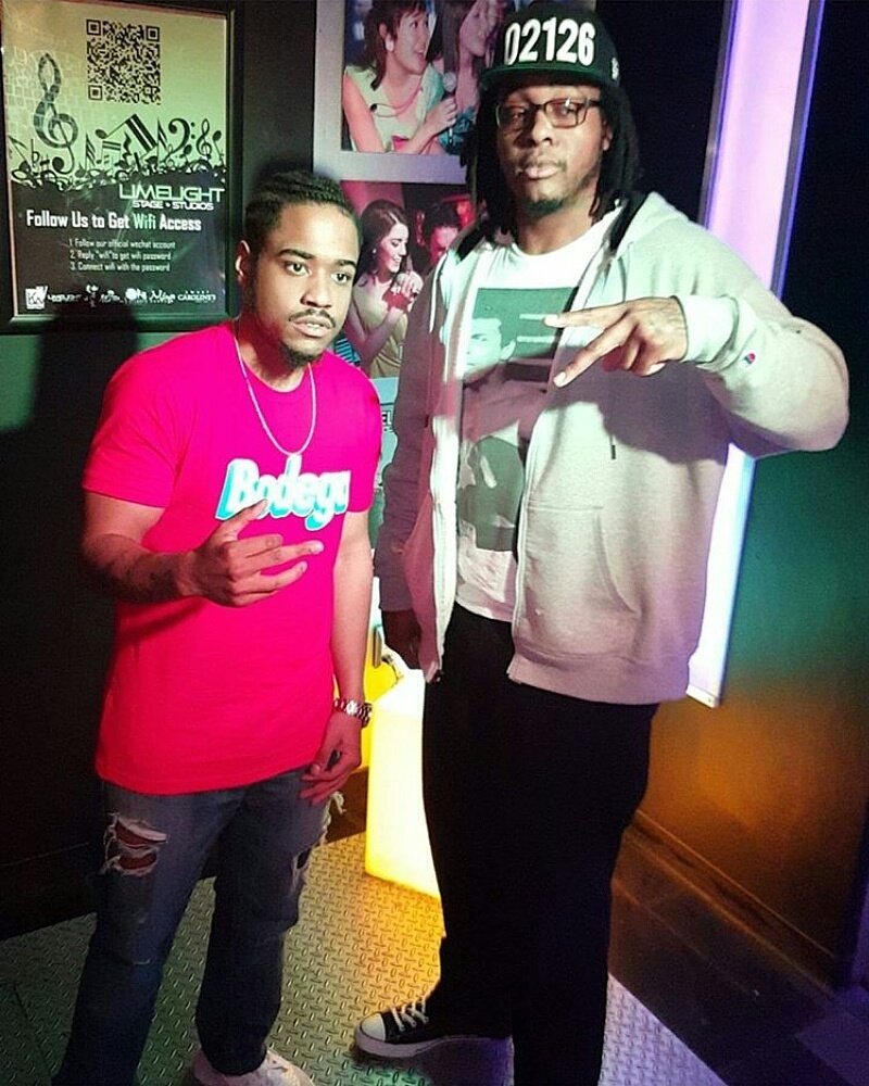team_fym's tweet photo. @therealjaygatz x @BarzillaLefty  #freeminds #teamfym #goldenmicshowcase #bos #boston #617 https://t.co/2u7d5lFmP8