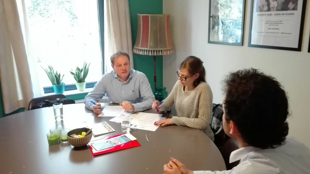 JobbarAntwerpen's tweet photo. Vandaag hebben we DHL op bezoek op onze havendag! #maritiemesector @talentenstroom @randstadportilog https://t.co/nayqVLlt6F