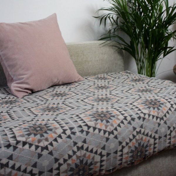 The very heavenly honeycomb throw buff.ly/2oqapFH  #homedecor #Scandinavian #geometric #throw