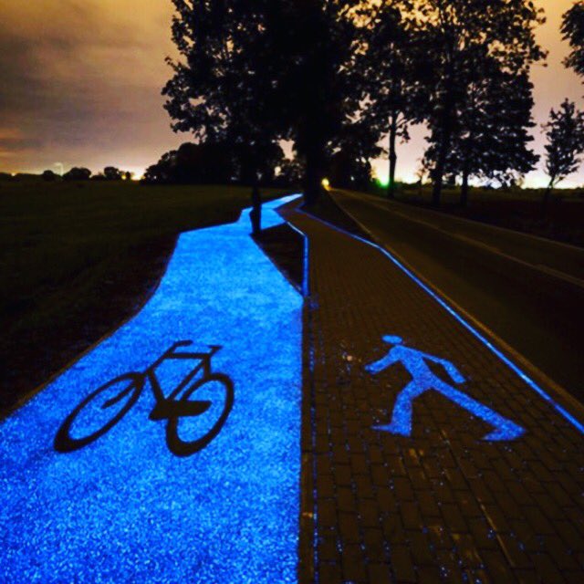 Selle_Royal's tweet photo. Dreaming of a night ride on a glowing blue lane? https://t.co/Zf3yr303Lv

#SelleRoyal #SupportCyclist #ThinkBike https://t.co/nFUuQO6w9e