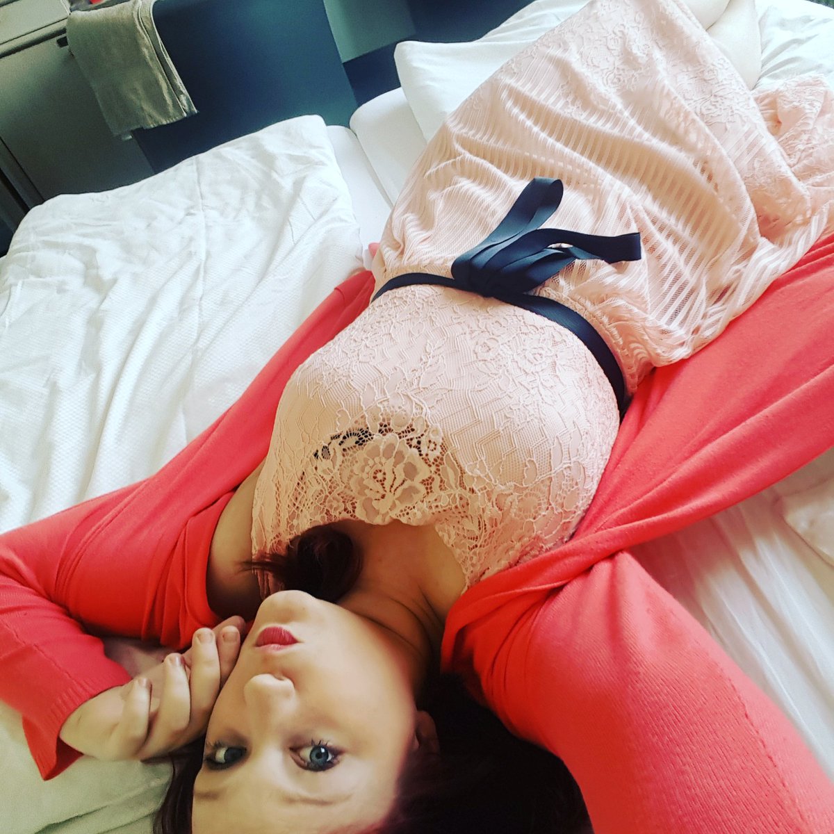 Jacqueline Grüning tweet media