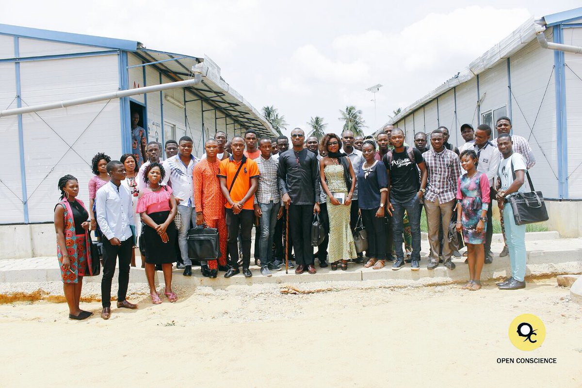 Open_Conscience's tweet photo. Module 6 Moi,Leader! C'était avec M. Vital Sounouvou, un des jeunes entrepreneurs les plus prometteurs d'Afrique #Forbes 2016 #Exportunity https://t.co/FfNvdu5Mrm