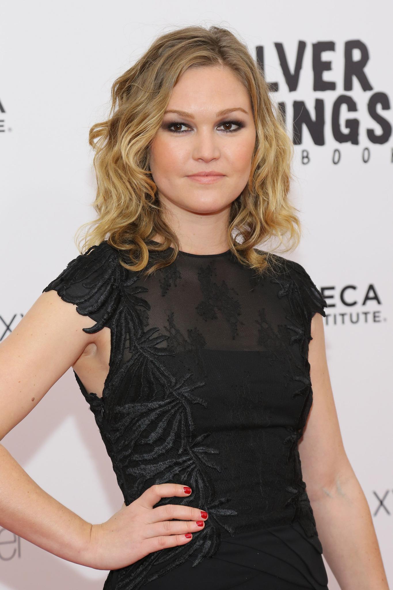 Happy Birthday Julia Stiles 