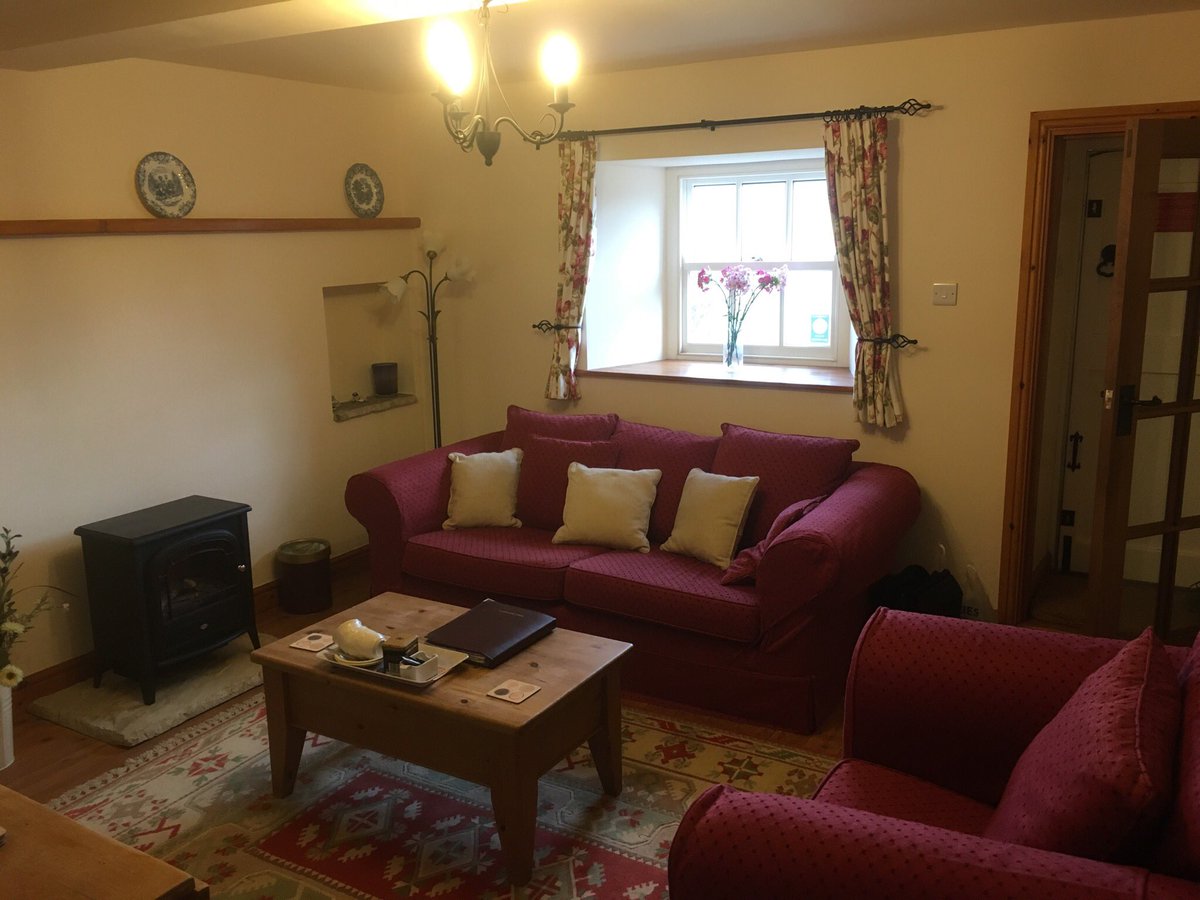 Curlew Cottage tweet media