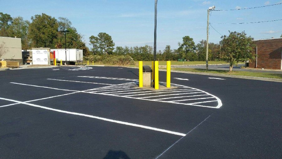 propavproducts's tweet photo. Pictures of a Burger King job in Raleigh, NC area completed by Parkers Paving using our Black Diamond Sealer!
https://t.co/fZM55vgxWf https://t.co/u11fMN0oSS