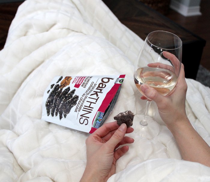 momvstheboys's tweet photo. My favourite new chocolate snack - @barkTHINS! Have you tried these yet? https://t.co/iVWCExdpGo #betterwithbarkTHINS #snackingelevated #ad https://t.co/XRcGmqpbJc