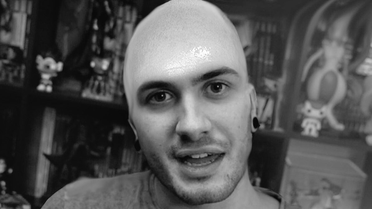 Wismichu's tweet image. Me quedan 6 meses de vida. Envía tu SMS al 2892 con el asunto Wismichu Sanz.