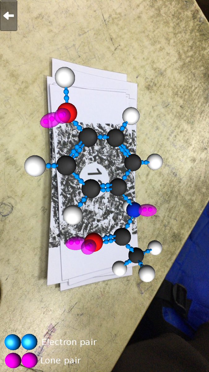 jefglx_fanfan's tweet image. สื่อการเรียนการสอนในปัจจุบันมีความเริ่ดหรูไปอีก #molecular #structure #ARapplication 😊😊