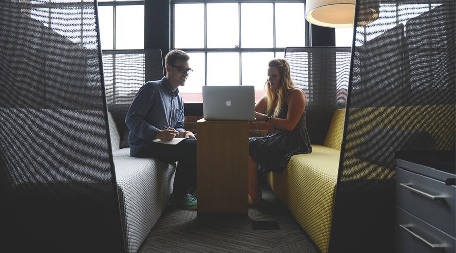 RHBrasil's tweet photo. Como saber o momento certo de terceirizar o recrutamento?  Descubra a resposta no blog: https://t.co/62JXJglKqJ https://t.co/oyl4f0wYCp