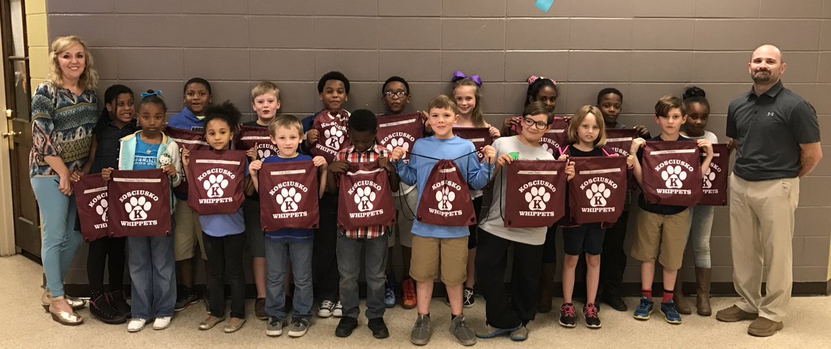 KosyMiddle's tweet photo. KME recognized Outstanding Students and Top Dogs for the 3rd 9 Weeks. https://t.co/gE0XpmABm2