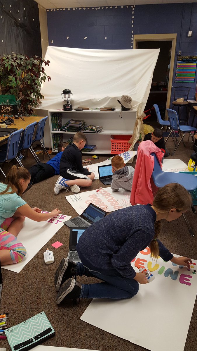 MissFitzBPS's tweet photo. Good Human Projects in process! #5thgrade @benningtonelem #goodhumanproject https://t.co/aPoy0XjUsy