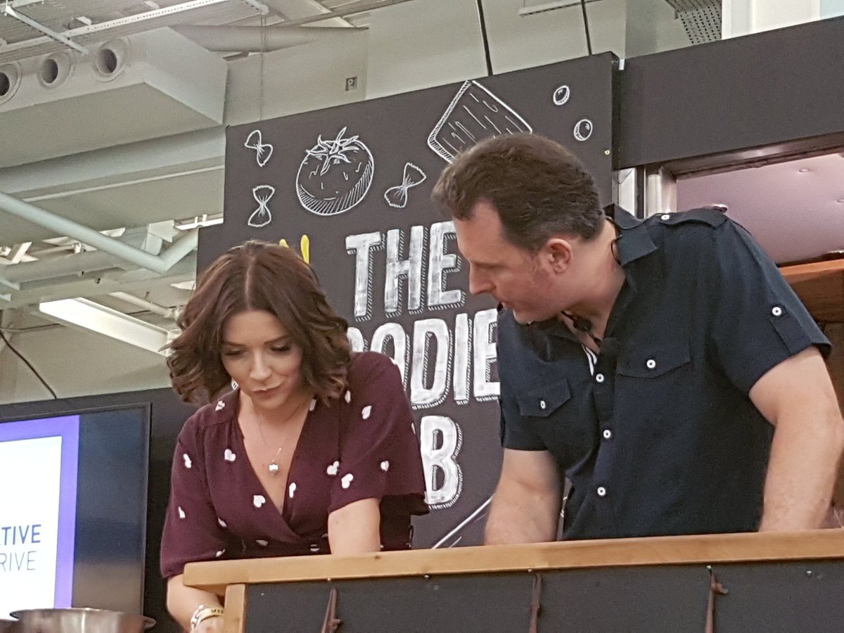 Kevenlaw's tweet photo. @CandiceBrown You were amazing as always earlier, your bread tasted awesome too 😍😘😙😗 waiting for part 2 now 😎 #Thefoodielab #idealhomeshow https://t.co/aNXvL5ncYC