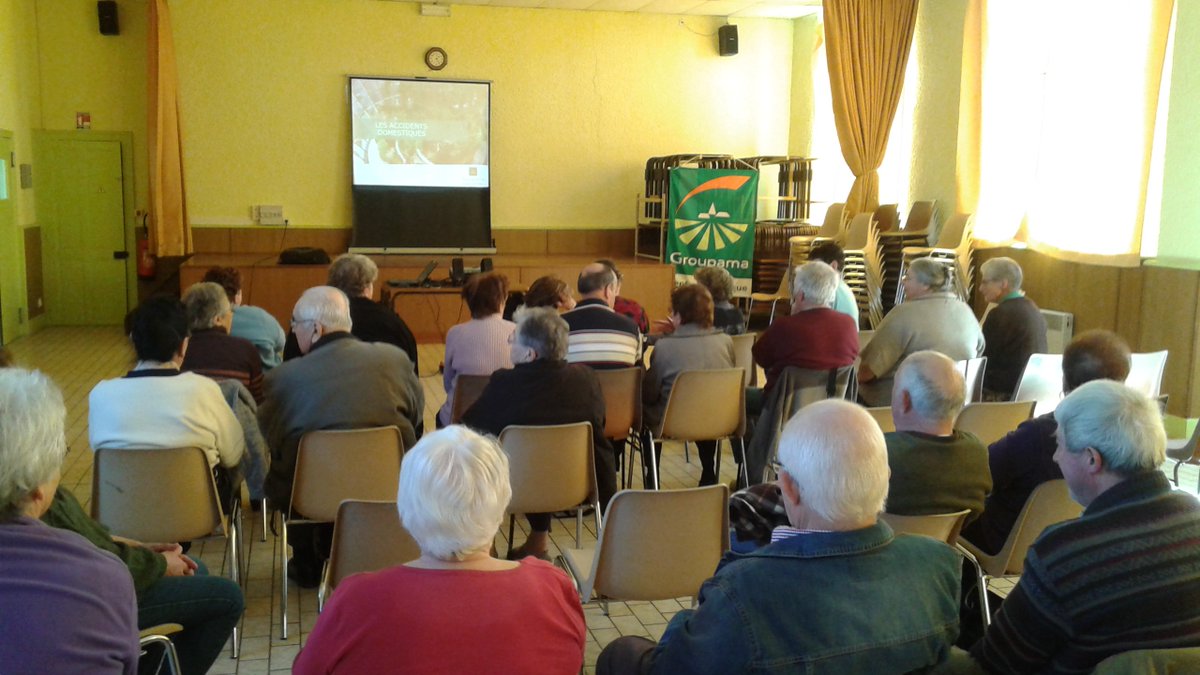 FdGroupama36's tweet photo. Les sociétaires de la caisse locale #BasBerry en journée #prévention sur les #accidents #domestiques à #StPlantaire
#Aigurande #Groupama https://t.co/lL14uqm8zI