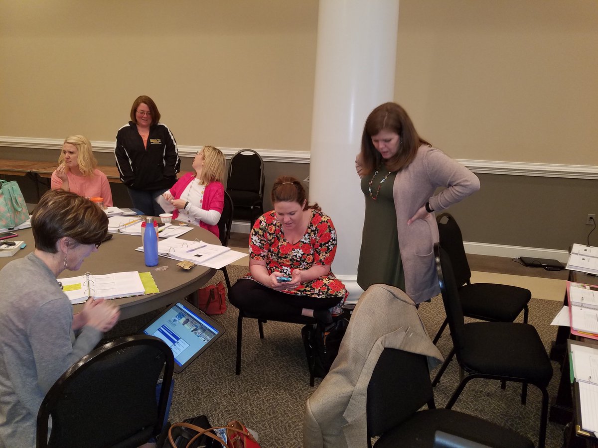 turnercoach1024's tweet photo. #Math Foundations Training. @hickoryschools https://t.co/JaXlALM4LS