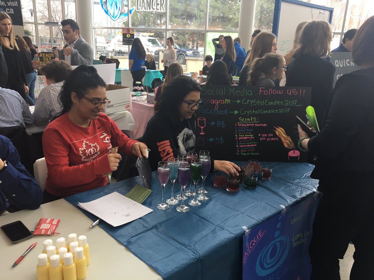 CMulvs's tweet photo. Marketing Day at UWindsor! @EnactusWindsor come check out the students' great microbusinesses https://t.co/vfksgpk30w
