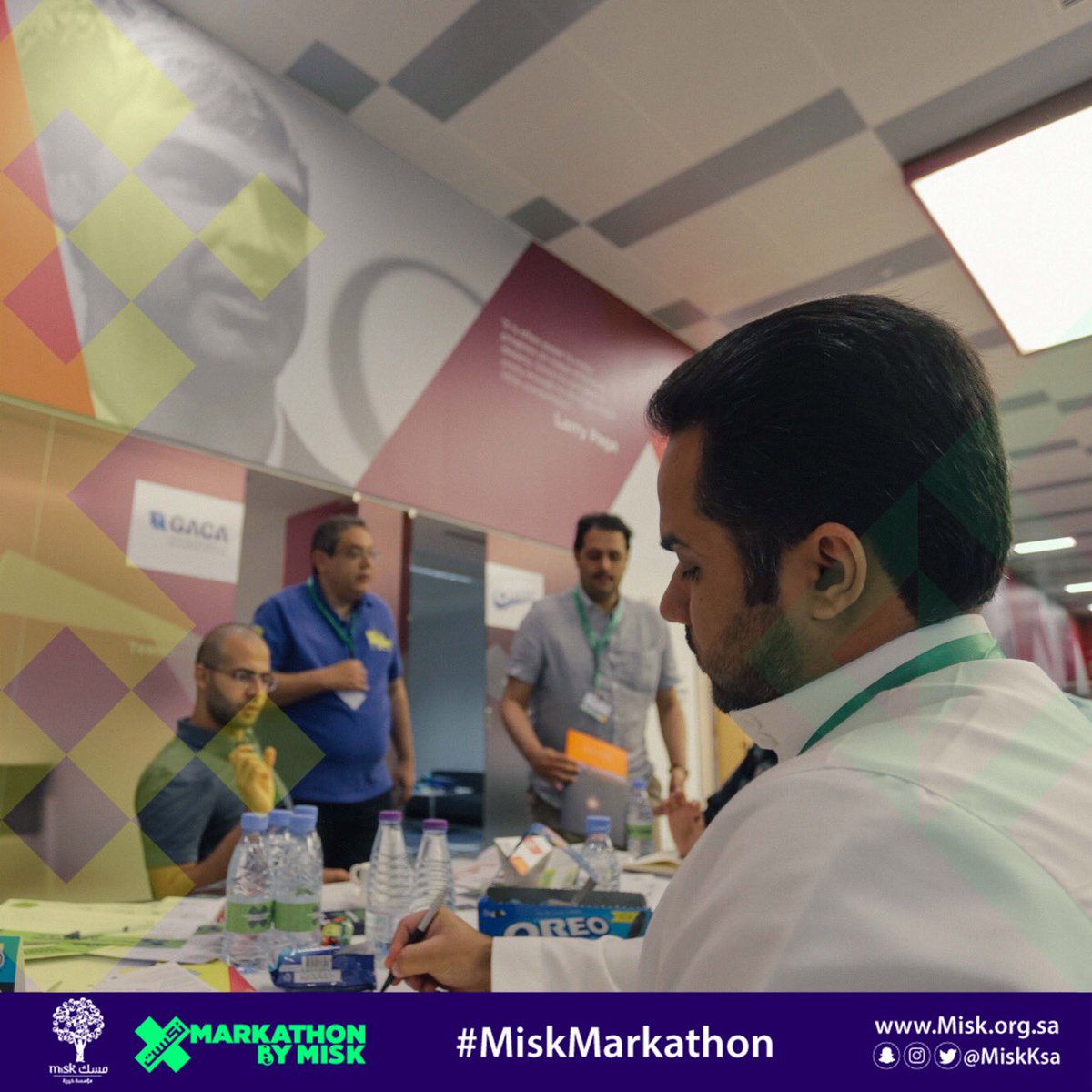 MiskKSA's tweet photo. في ختام #MiskMarkathon
اقتصاد الوطن يربح مواهب شابّة، وعالم التسويق يضيف لرصيده أفكارًا خلّاقة. https://t.co/aVG0ut4IBu