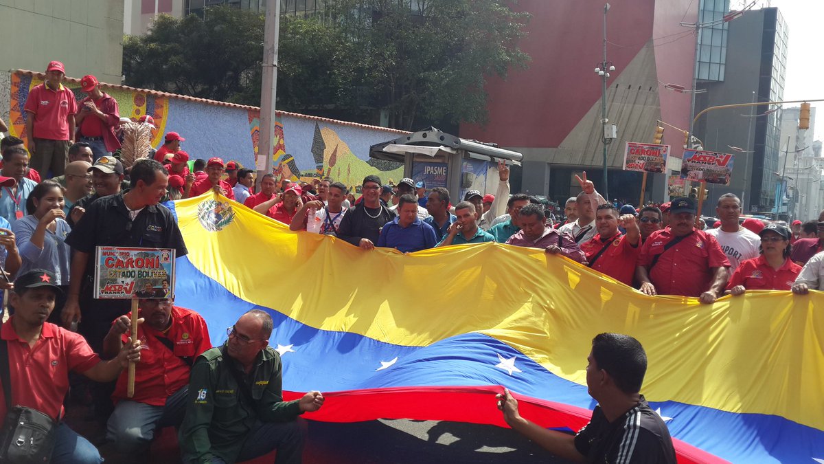 #Cicpc presente en la Marcha para defender nuestra Patria soberana, aquí estamos tu pueblo Pdte <a href="/NicolasMaduro/">Nicolás Maduro</a>
#VZLASoberanaSeRespeta 👊✊