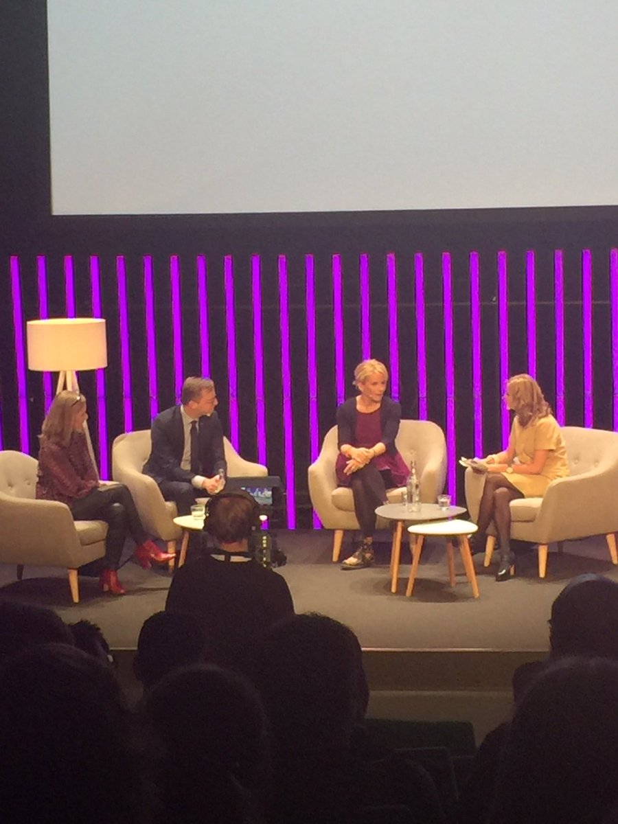 RokenCilgin's tweet photo. @mikaeldamberg "Jag förväntar mig att statliga bolag driver digitalisering, som @Telia_foretag &amp; @LerniaAB" #TeliaC2B https://t.co/mbJMz6AwTT