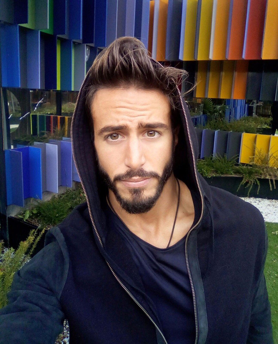 marcoferritv's tweet photo. Wooww por fin hablo con vosotros… Los echo de menos y pronto voy a leer todos sus comentarios! #vipdirecto https://t.co/C9P39xtCLU