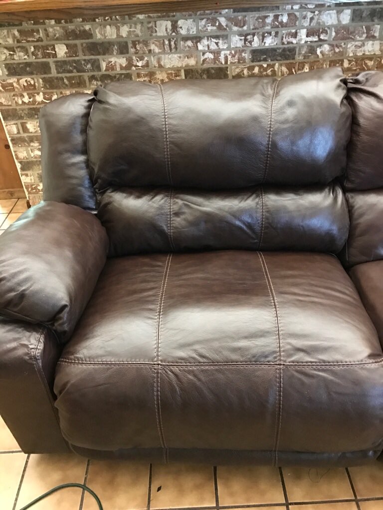 ahmfs_'s tweet photo. AHM technicians specialize in all things leather! Give us a call today to schedule your repair | 832-904-4960 https://t.co/pnKEPDBtmW