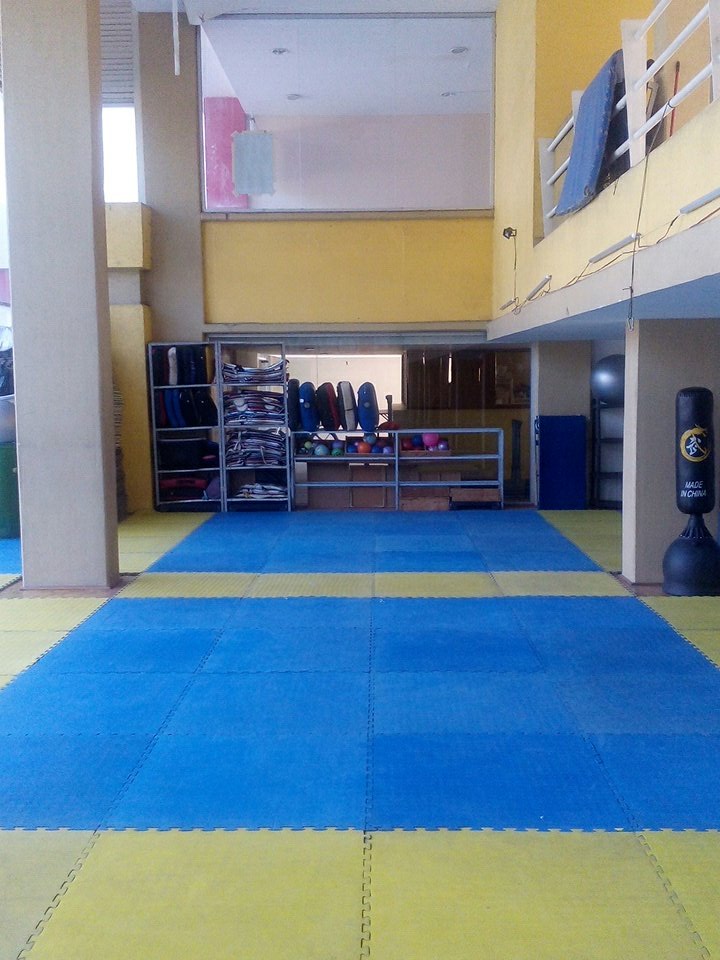 Gamatkd1's tweet photo. #entrenando #dandoclase #losescuchamos #CeremoniaRMX #boletos @RMXradio @Tirodopolus https://t.co/RT9MH1E7TZ