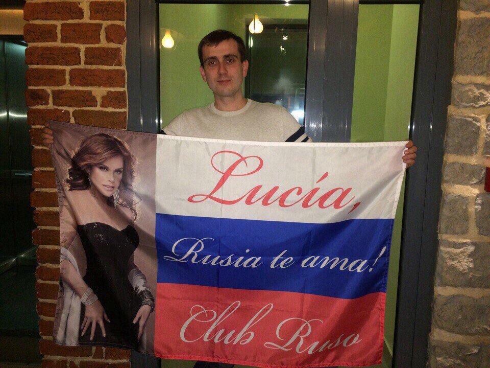 LuciaMendezOf's tweet photo. Gracias a mis Rusos  por su  cariño , ya vienen a Texcoco que emoción !! 👄💋🌹 https://t.co/saEXU0EFdD