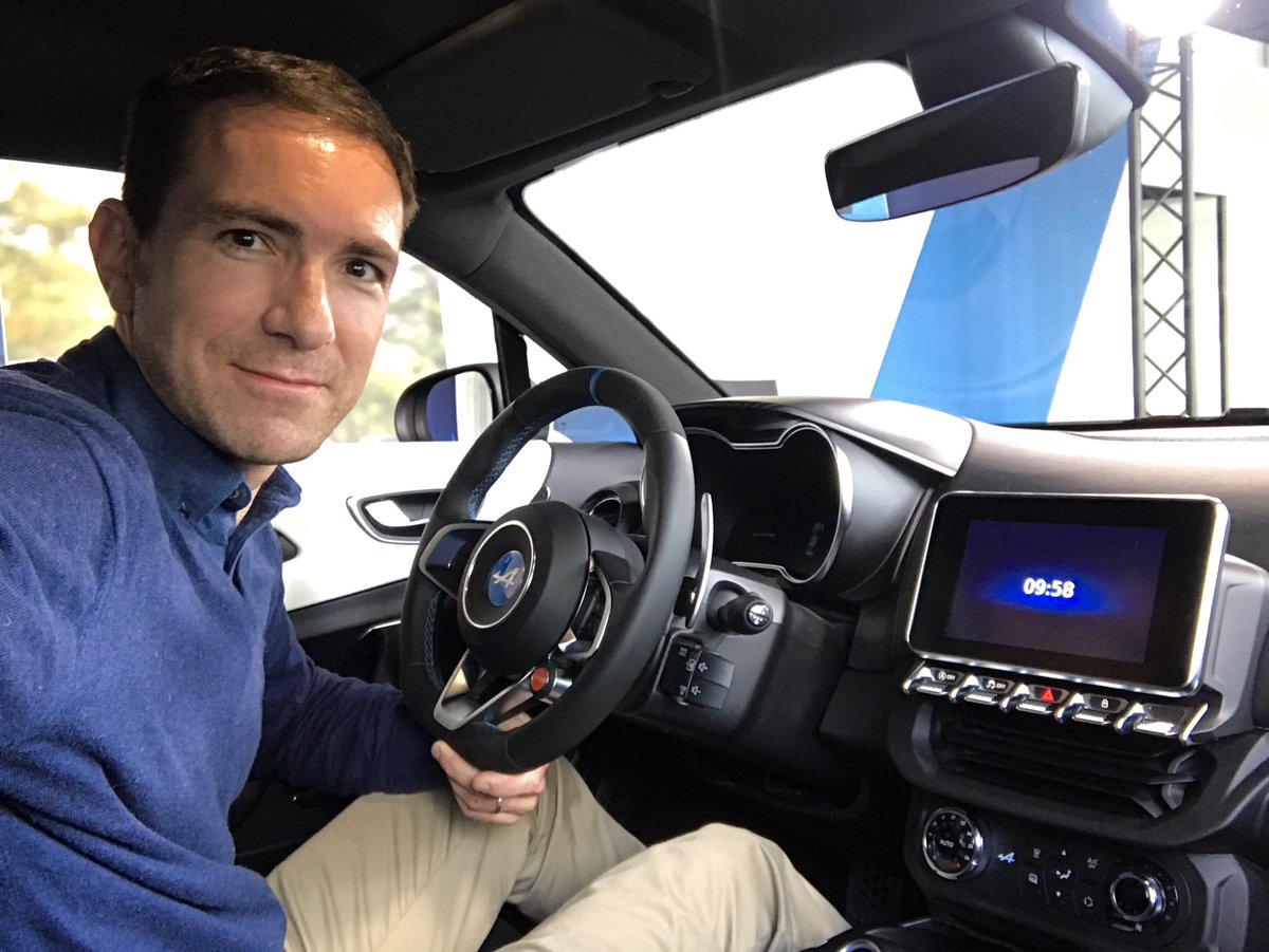 Des années d'attente pour ça! #AlpineA110