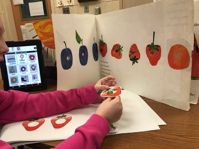 NBSspeecher's tweet photo. SPRING=my favorite story &amp; activities #TheVeryHungryCaterpillar! My kids love to read &amp; eat through all the food! #peqpantherpride #PLQ2GO https://t.co/1DZ5ZtfqMP