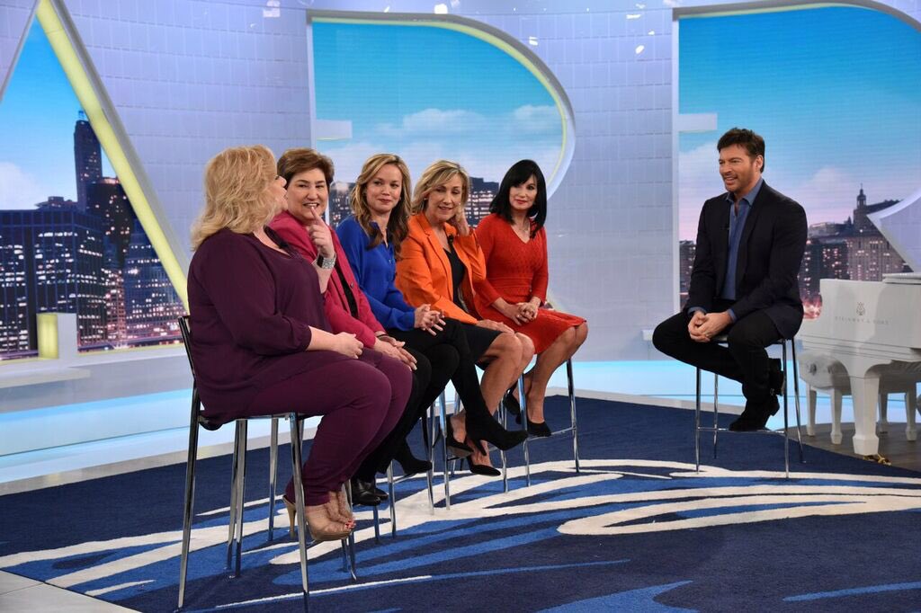 RealDonnaDees's tweet photo. Today on HARRY, the women of #FiveAwake @HarryConnickJR @HelenaMorenoLA @UnitedWaySELA #WomensHistoryMonth https://t.co/U8K84tKBke