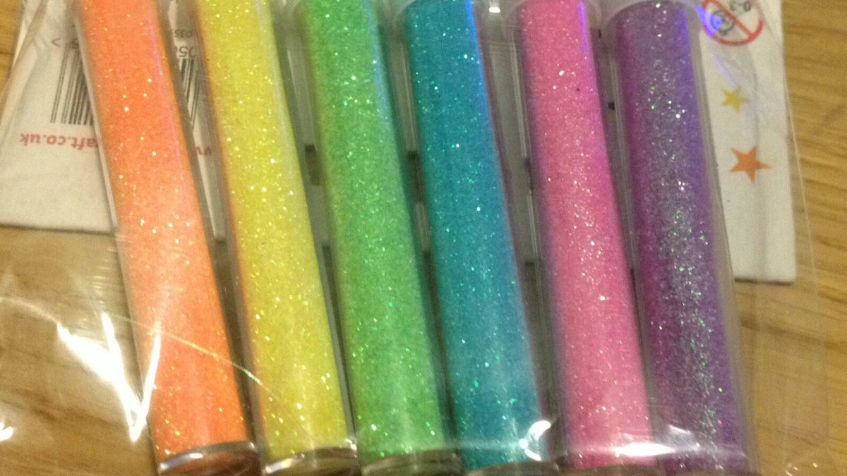 _PineappleDream's tweet photo. New pastel glitter colours available!! https://t.co/1gxvOm6Iyw