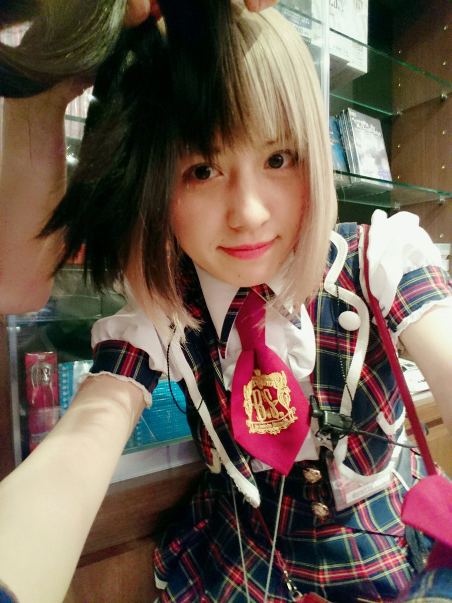 矢田喜多 בטוויטר ありともさん Aritomo Bcst7 の髪の毛をお借りして 矢田喜多が黒髪になったらどうなるか実験しました どんだべ 黒髪 金髪 半分半分