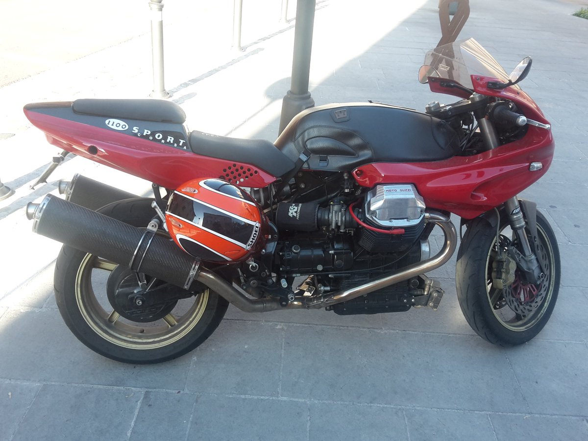 turningfireinto's tweet photo. https://t.co/EempUBdECl
#MOTOGUZZI #MANDELLODELLARIO #1100SPORTCORSA #MADEINITALY #DAYTONA #DRJOHN #MUSCLEBIKES #MOTORSPORT #MOTORCYCLES https://t.co/lM4l4U1t9c