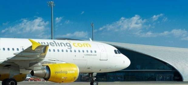 InsideTWorld's tweet photo. Special flights in Vueling between Barcelona and Italy to the quarterfinals of the… https://t.co/Ia0HQL5ZHT https://t.co/XmFrNgFKCZ