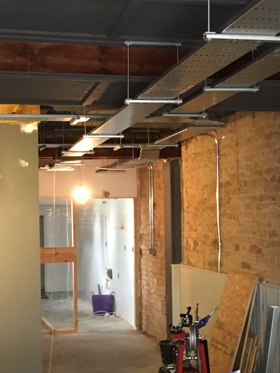 Lossltd's tweet photo. @JosephHolt1849 Our latest refit project. New restaurant in Leigh on Sea. Reclaimed wood for tables... #pubrefit #pubdesign https://t.co/U4Rbe8jLHy
