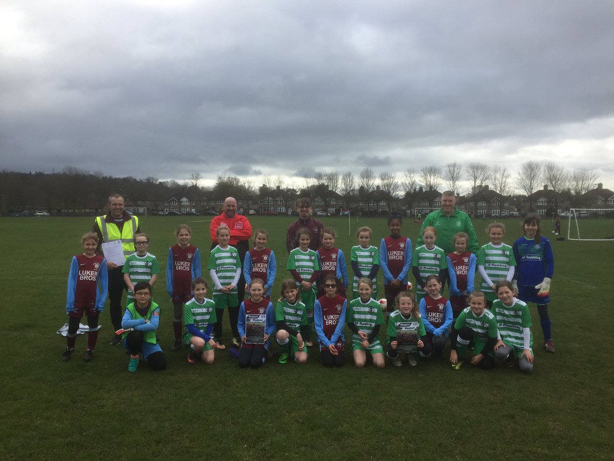 OxfordshireFA's tweet photo. Respect Weekend Success!
#GiveThemAHand
Thank you for all your support!
Click the link below to find out more!
https://t.co/hKVPckJ2PW https://t.co/WweHbIDLFx