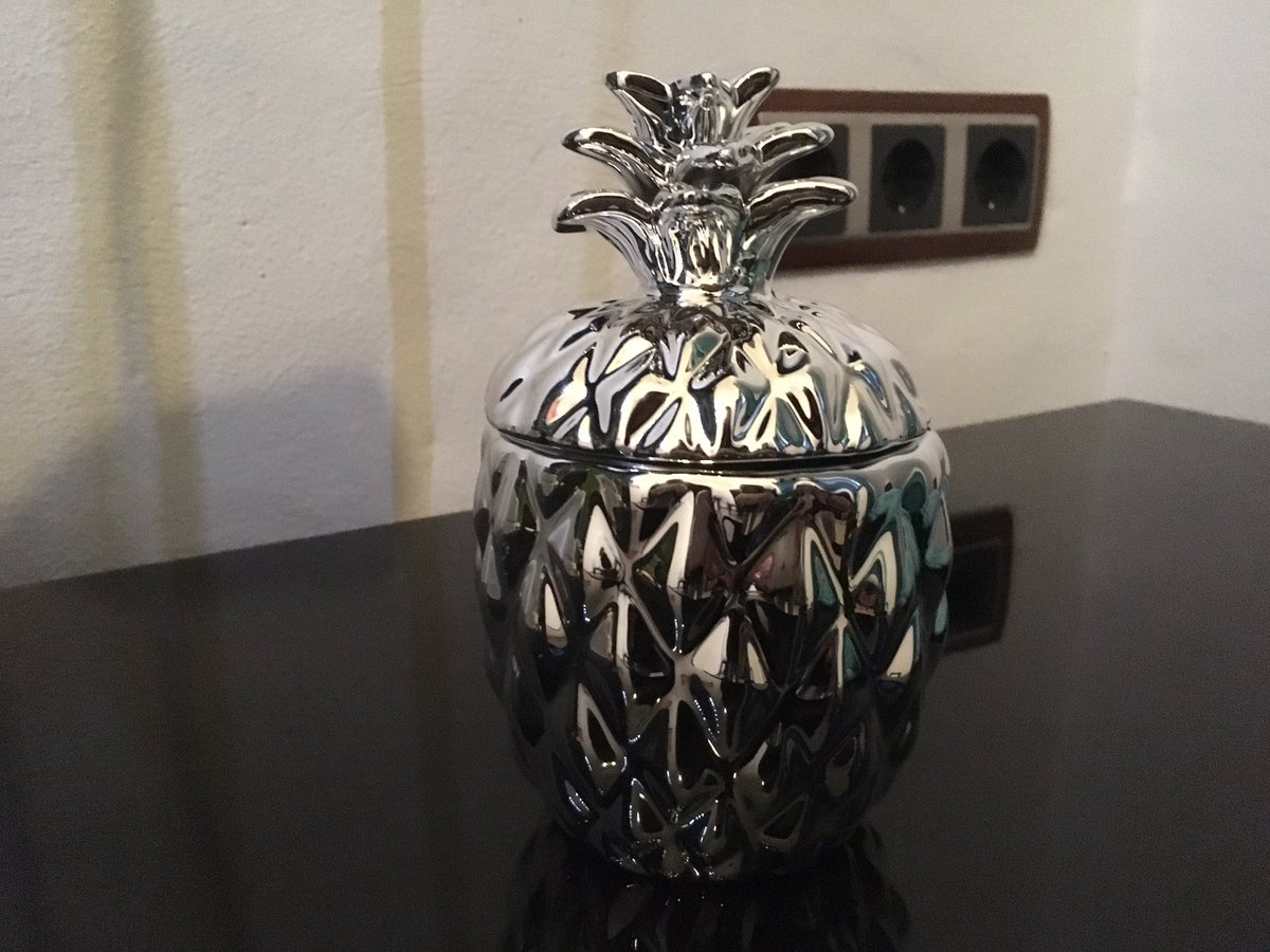 Lore_SouthM's tweet photo. #FriendsFluencersTop25 os gustan las piΓ±as para decorar π? #pinnaple #decoracion https://t.co/9abcg9iuK2
