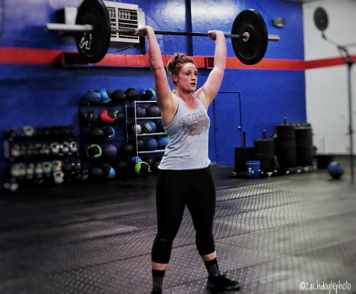 The last of the Friday Night Lights pictures are up! Make sure to check them out and tag your friends #twicebittencf #crossfitopen2017 #tbc