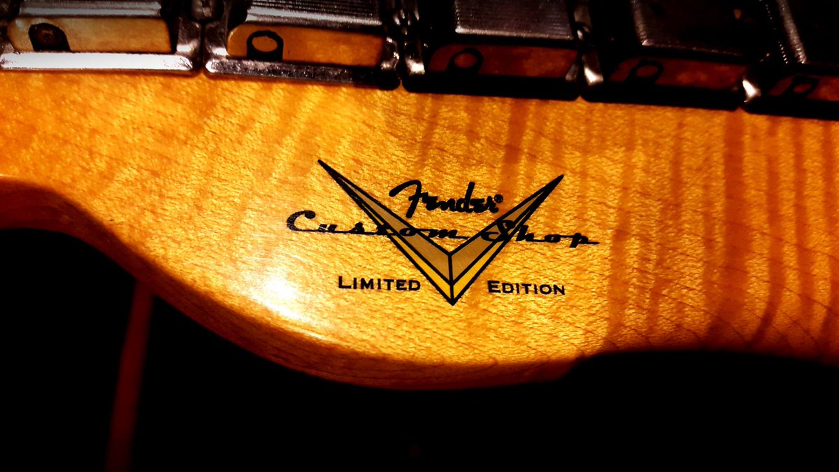 myscustomshop's tweet photo. #Fender  #Relic #Telecaster #Stratos #NAMM2016 
Las cosas que te alegran un martes! https://t.co/Ao50p3zH5W