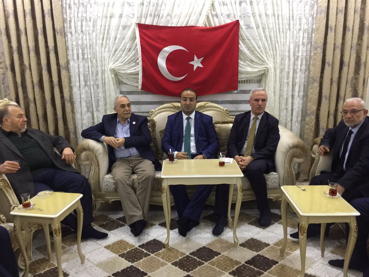aefakibaba's tweet photo. Karaköprü ilçe teşkilatımızla Karşıyaka mahallesinde hemşerilerimize cumhurbaşkanlığı sisteminin faydalarını anlatıyoruz @AVAHMETAKSOY https://t.co/xEqexM9FfL