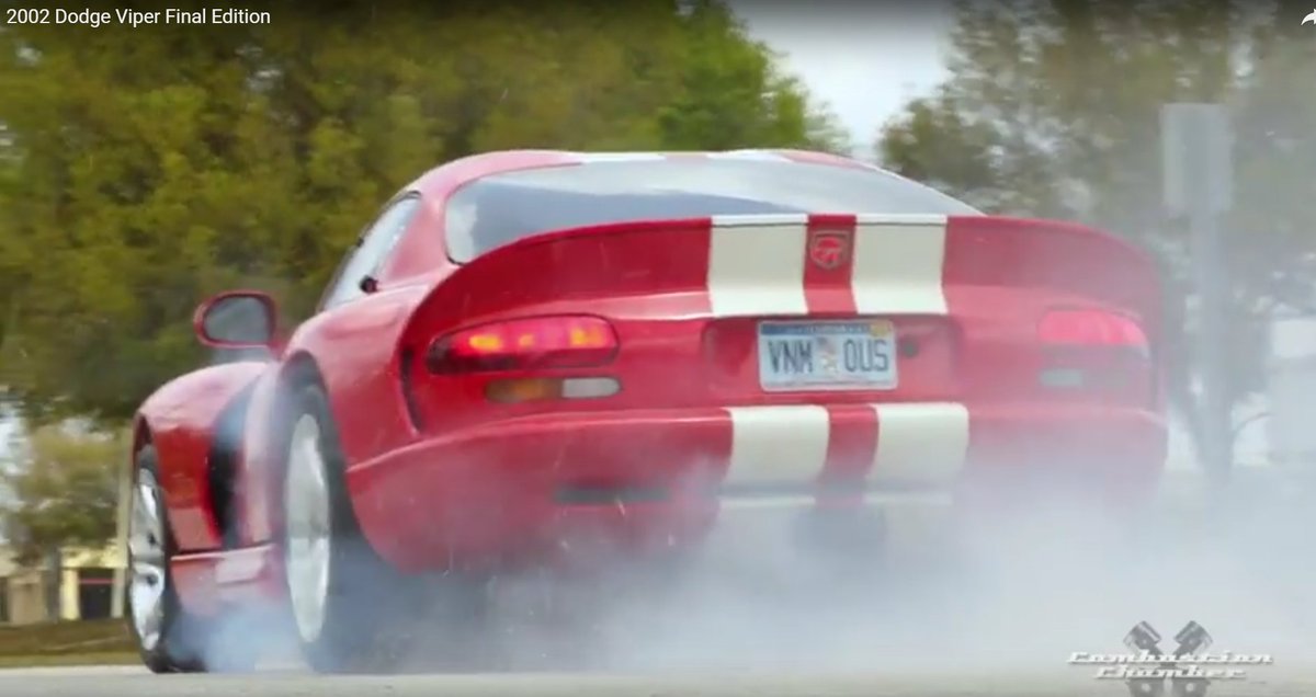 screamingcars's tweet image. 2002 Viper Episode from #CombustionChamber see it: youtube.com/watch?v=sNWcOU…