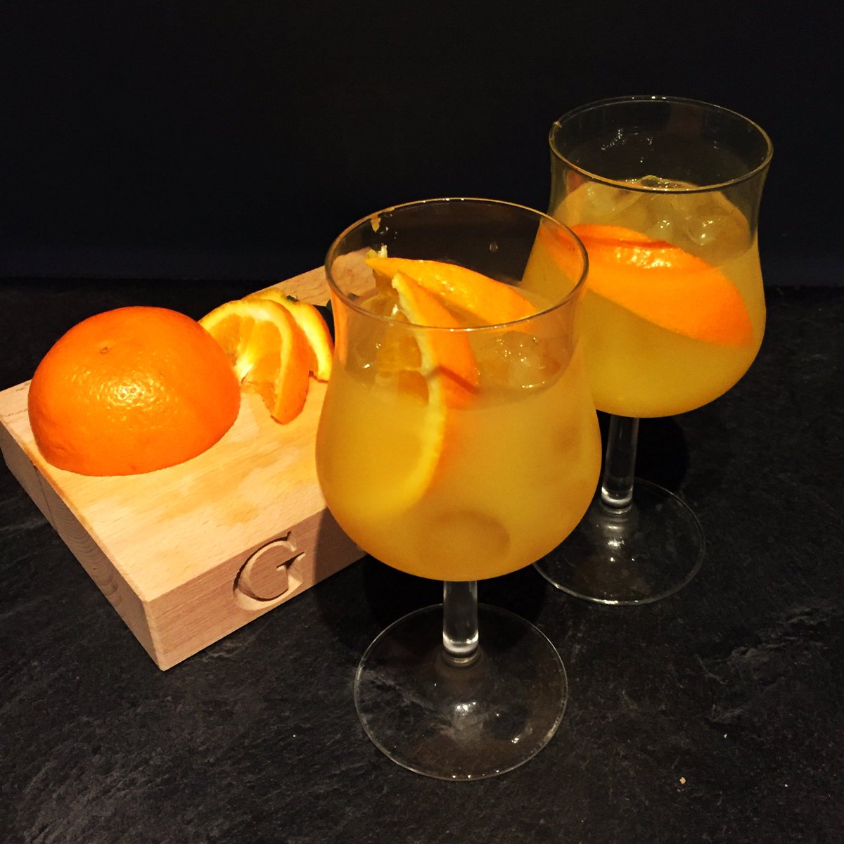 ggibsonsmith's tweet photo. Real-life ChadSan Breeze 😎 #accountantshavefuntoo #tuesdayisthenewfriday #orangeisthenewblack #drinkresponsibly https://t.co/YaZYSekSDy https://t.co/M1sWlhXItE