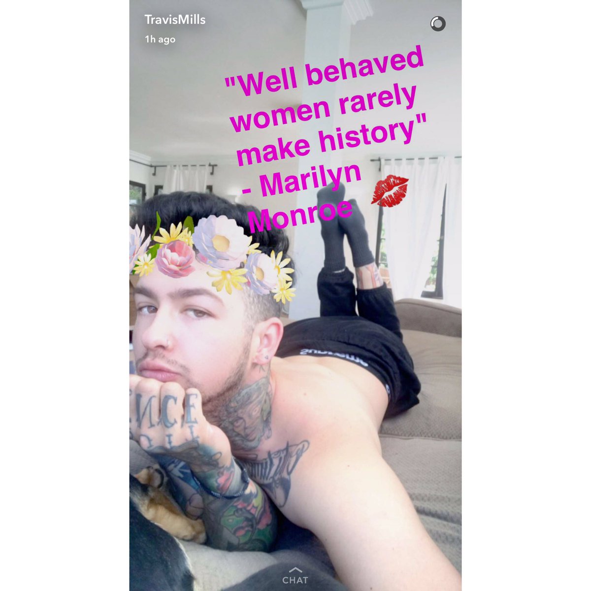 _yazzxo's tweet photo. #QouteOfTheDay featuring @travismills
💕✨
#TravisMills #TMills #MarilynMonroe
😂👏🏼 https://t.co/LZfaB8GiOH